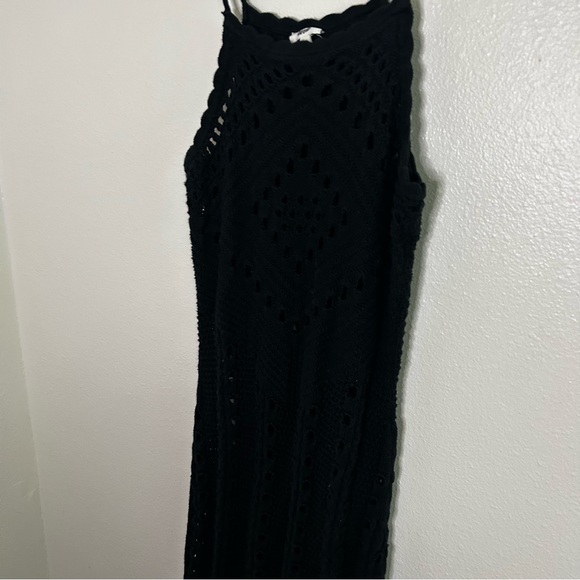 Aerie black crochet swim suit cover up - Picture 4 of 10